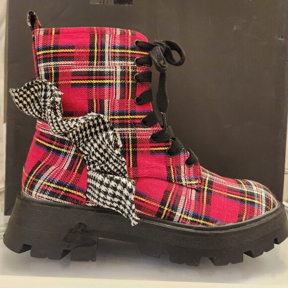 Betsey Johnson " Rozey" Red Plaid Multi Lace Up Boots. NIB. Size 6 - Picture 4 of 13
